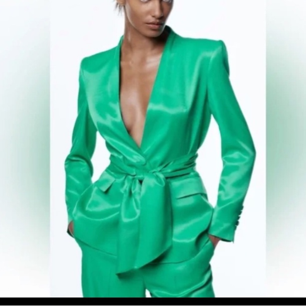 Zara green belted satin effect bkazer classic fit - Picture 9 of 9